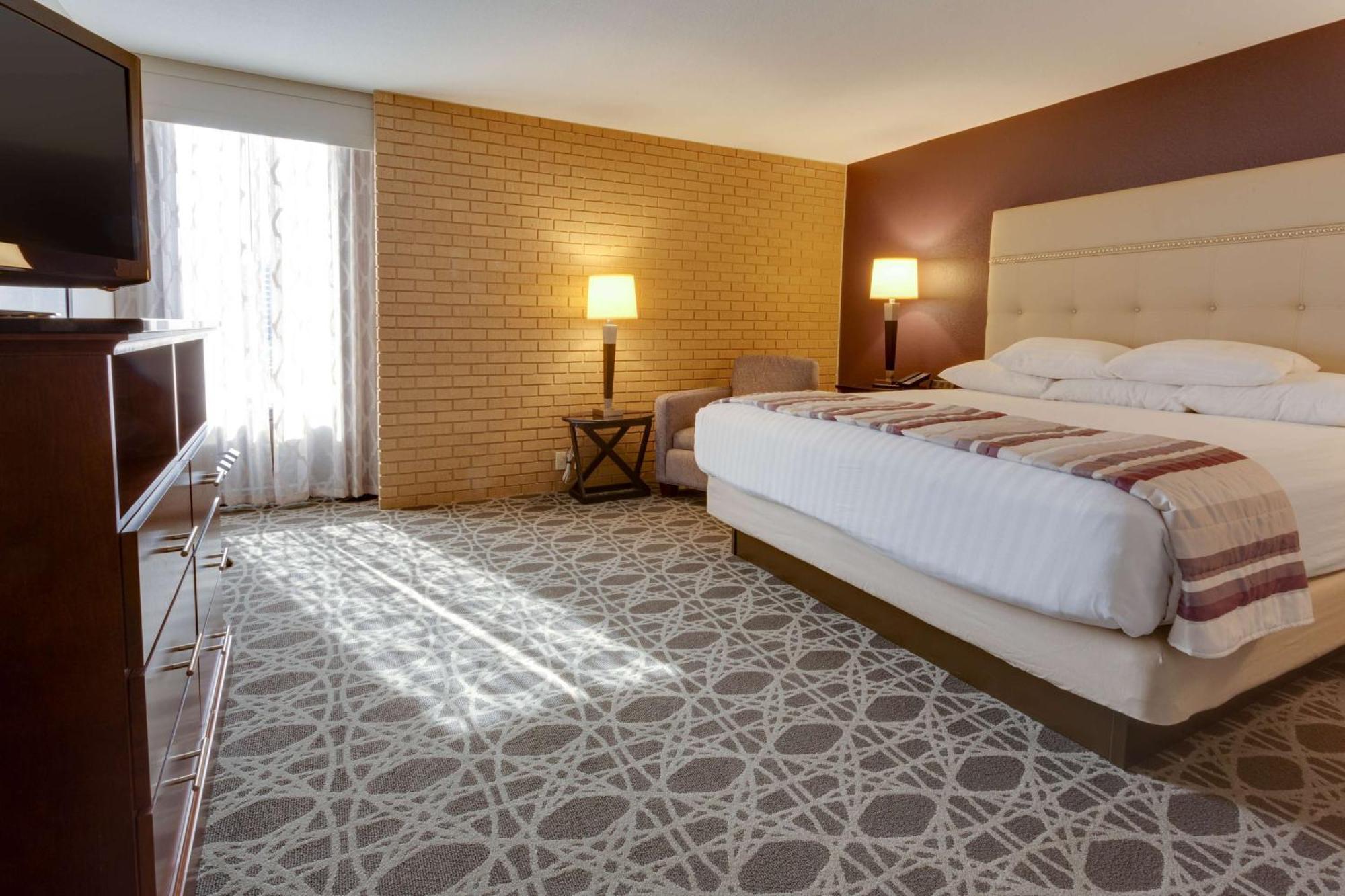 Drury Inn & Suites בסילבר ספרינג מראה חיצוני תמונה