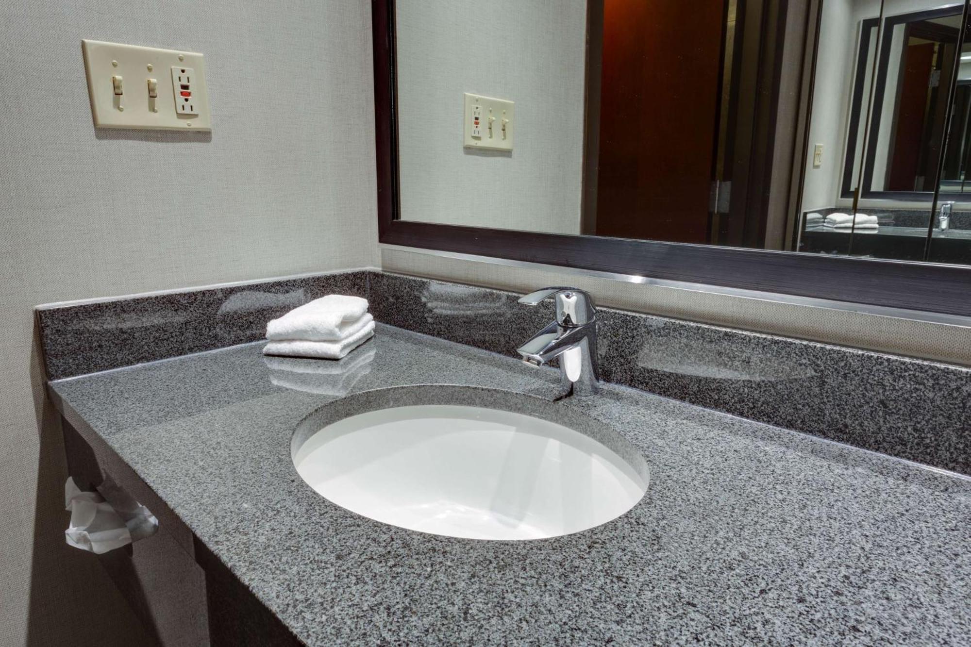 Drury Inn & Suites בסילבר ספרינג מראה חיצוני תמונה